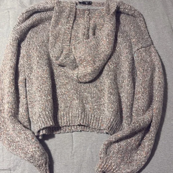 Volcom Sweater - Picture 2 of 9